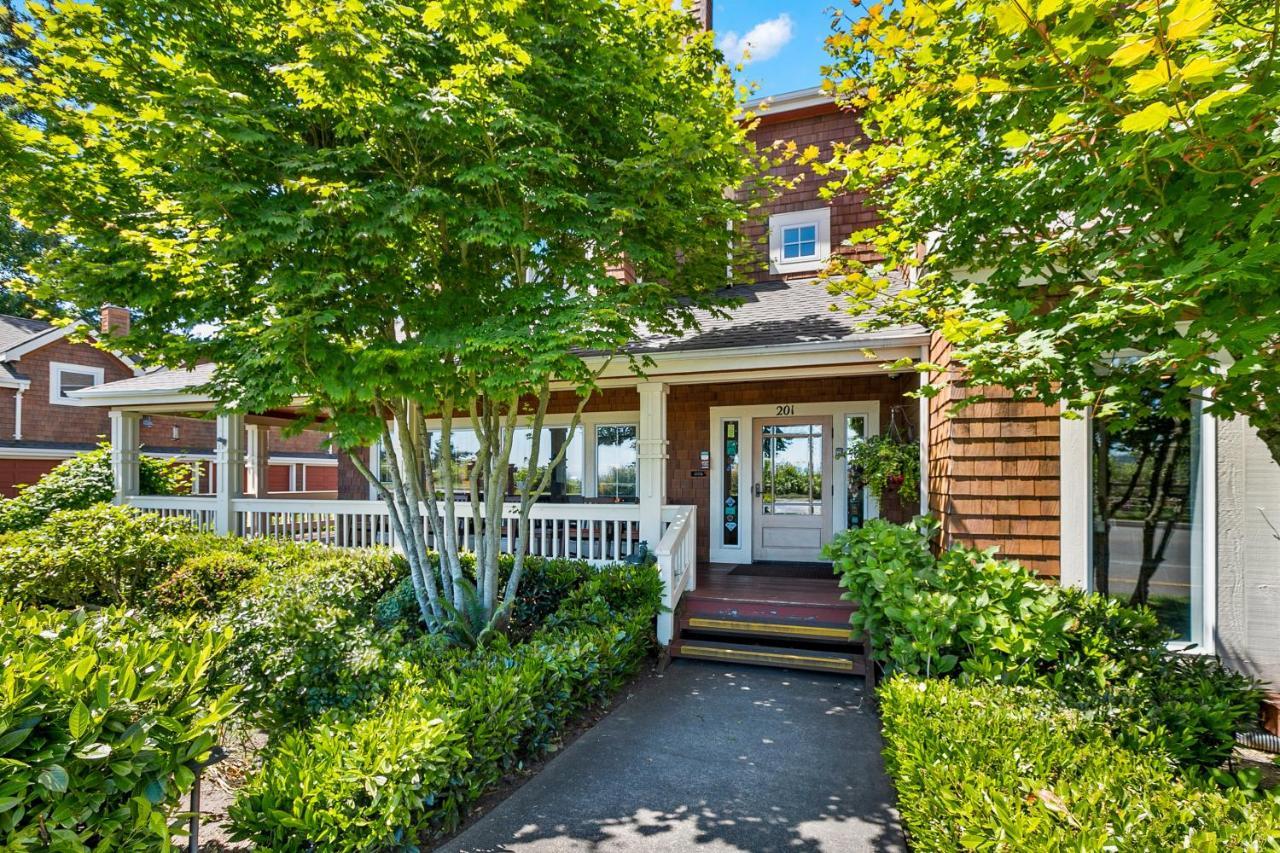 Saratoga Inn Langley Exterior foto